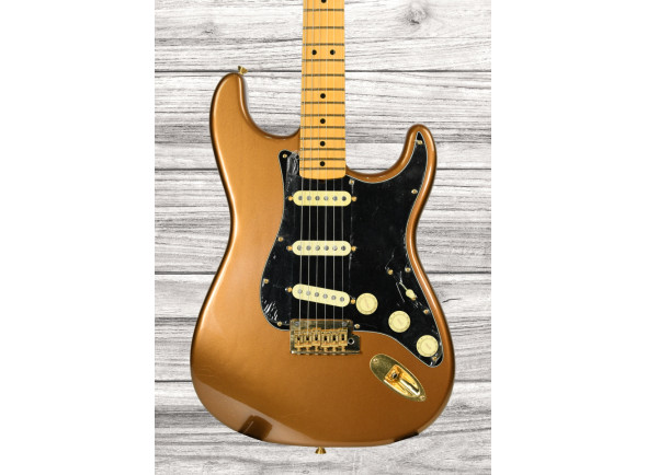 Fender  Bruno Mars Strat Maple Fingerboard Mars Mocha - ACABADO Cuello de laca de nitrocelulosa Heirloom™, FORMA de brazo en 