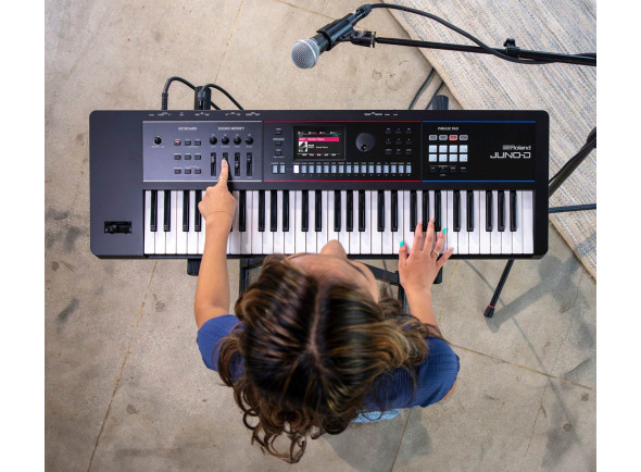 <b>Roland JUNO-D7 Sintetizador 3800 Sons + 95 kits Bateria + Visor a Cores 76-teclas</b>