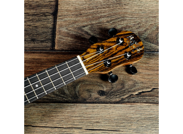 Barnes & Mullins Soprano Ukulele Becote