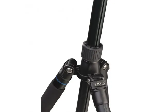 benro-a2883f-reverse-folding-aluminum-travel-tripod-with-s4pro-fluid-video-head_5f3bb5ad2525e.webp