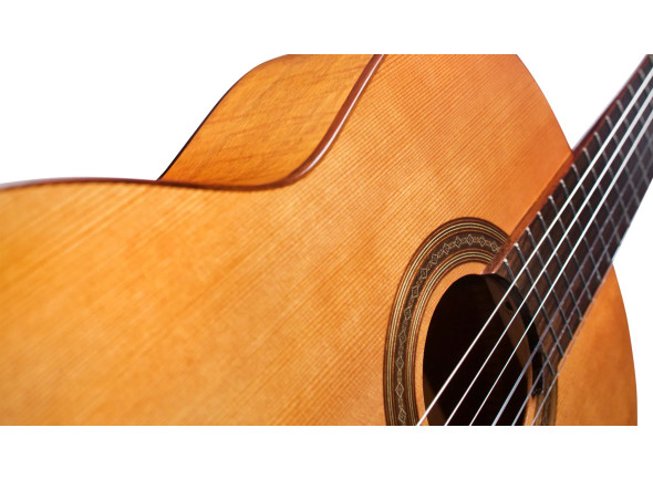 Cordoba Italia C5 Crossover Limited