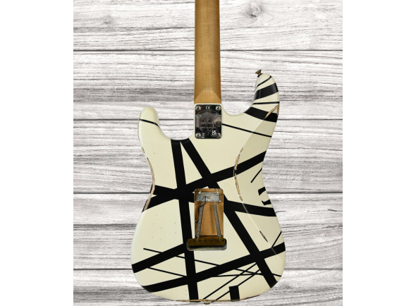 evh-striped-series-78-eruption-maple-fingerboard-white-with-black-stripes-relic_64a69cc45b352.jpg