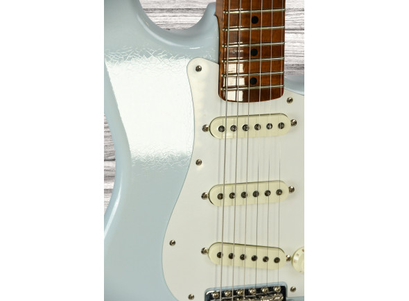 fender-2023-limited-edition-roasted-50s-dlx-closet-classic-1-piece-4a-roasted-flame-maple-faded-aged-sonic-blue_6675a9ae8da81.jpg