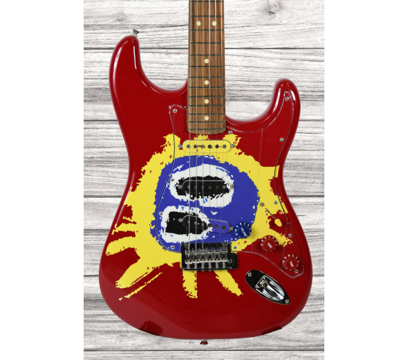 fender-30th-anniversary-screamadelica-pau-ferro-fingerboard-custom-graphic_637e4d58f11ce.jpg