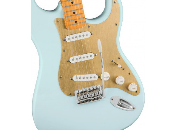 fender-40th-anniversary-vintage-edition-maple-fingerboard-gold-anodized-pickguard-satin-sonic-blue_63e145cf6e109.jpg