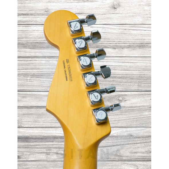 fender-am-ultra-strat-rw-hss-c-blue_5ef377d2d7535.jpg