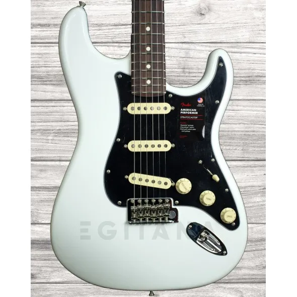 fender-american-perf-strat-rw-aw-_5f64bda89a5e1.webp