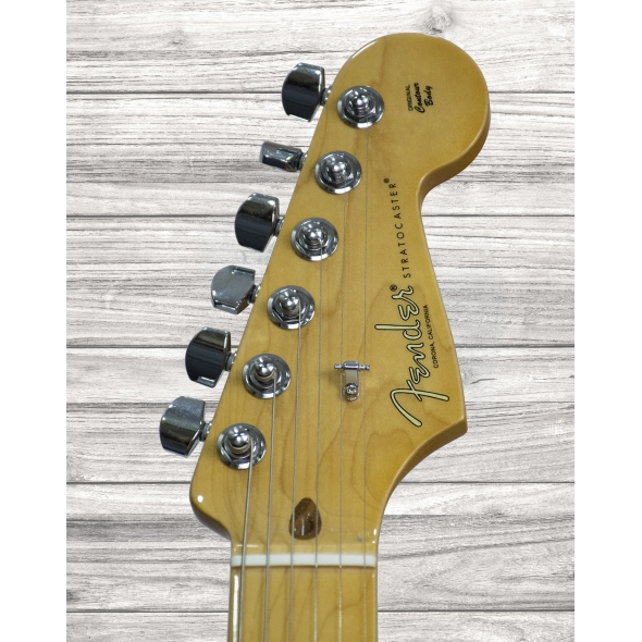 fender-american-pro-strat-ash-ltd-butterscotch_5e68dab46d34f.jpg