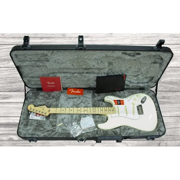 fender-american-pro-stratocaster-mn-olympic-white_5eea1800a6dff.webp