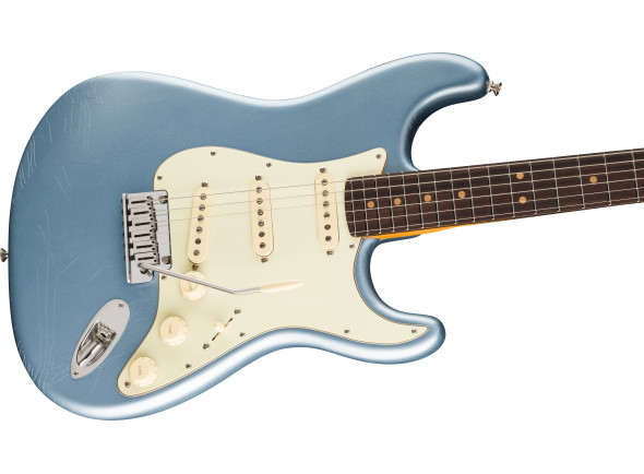 fender-american-ultra-luxe-vintage-60s-stratocaster-rw-ice-blue-metallic_6892343bdce41.jpg