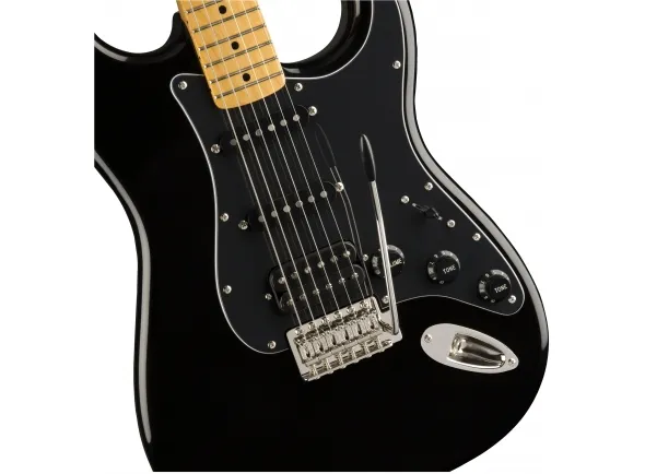 fender-classic-vibe-70s-stratocaster-hss-black_5d1b969851a4d.webp