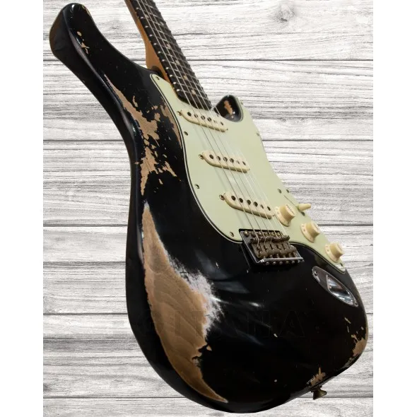 fender-custom-shop-1960-stratocaster-heavy-relic-rw-aged-black_5f3fdf82442f5.webp