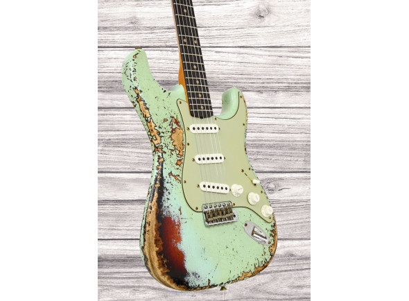 fender-custom-shop-1961-stratocaster-super-heavy-relic-rw-3a-aged-surf-green-3-color-sunburst_6a5f81fb240f6.jpg