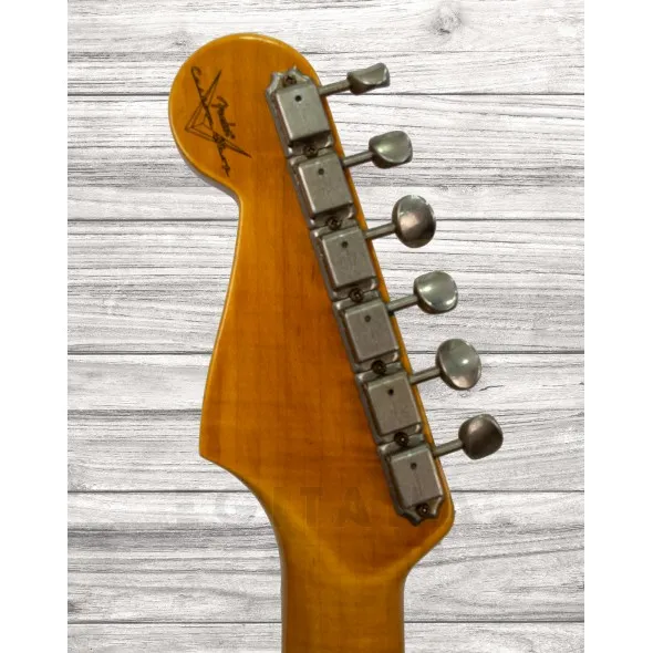 fender-custom-shop-1964-stratocaster-journeyman-relic-faded-3-colour-sunburst_5f1b0cebddf8f.webp