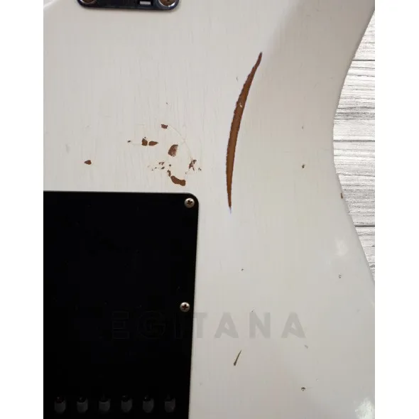 fender-custom-shop-2019-limited-edition-roasted-relic-aged-olympic-white_5f1b060d26a83.webp