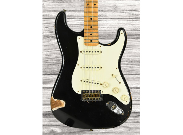 fender-custom-shop-56-strat-relic-black_6669c9535e63a.jpg