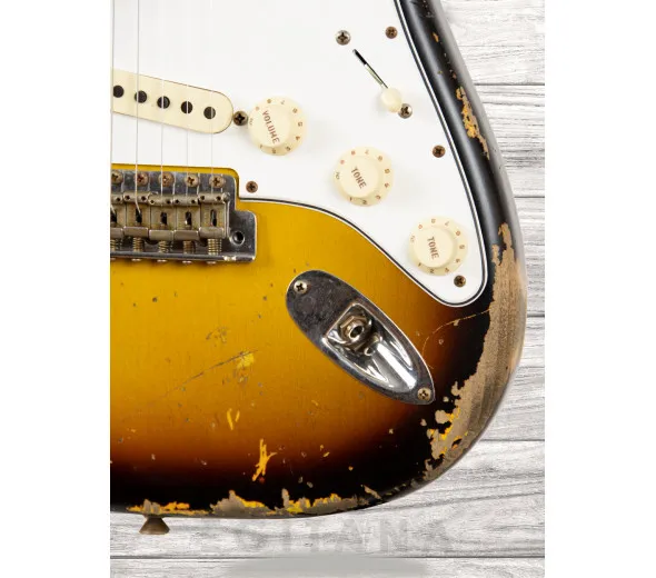 fender-custom-shop-67-stratocaster-heavy-relic-faded-aged-3-colour-sunburst_609d546e4bd16.webp