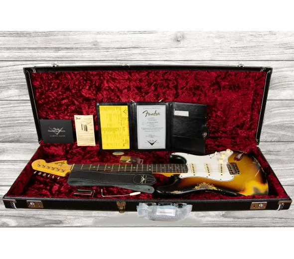 fender-custom-shop-67-stratocaster-heavy-relic-faded-aged-3-colour-sunburst_609d547026d26.webp