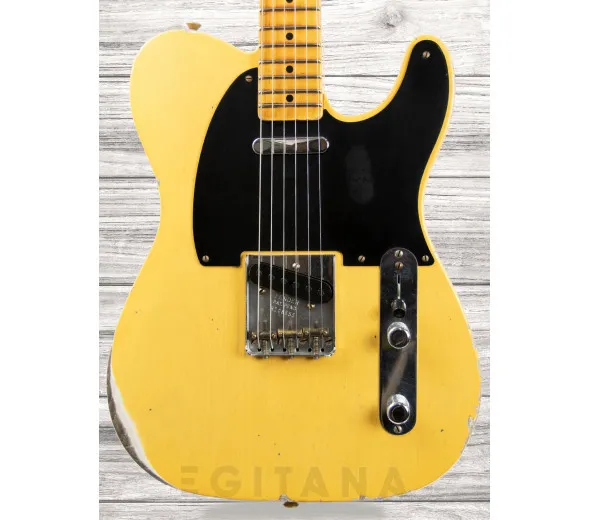 fender-custom-shop-70th-anniversary-relic-broadcaster-aged-blonde_606c8765c9cc5.webp