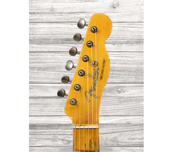 fender-custom-shop-70th-anniversary-relic-broadcaster-aged-blonde_606c8766c3a21.webp