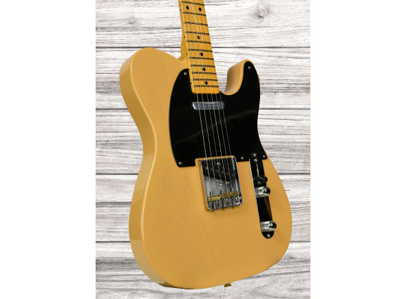 fender-custom-shop-limited-edition-54-telecaster-nocaster-blonde_69317658cd141.jpg