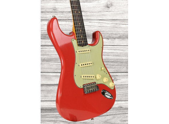 fender-custom-shop-limited-edition-63-stratocaster-journeyman-relic-aged-fiesta-red_66018714645a3.jpg