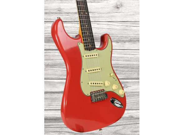 fender-custom-shop-limited-edition-63-stratocaster-journeyman-relic-aged-fiesta-red_6818a6798dc2f.jpg