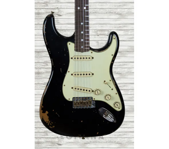 fender-custom-shop-michael-landau-signature-1968-relic-black_60fff93778b67.webp