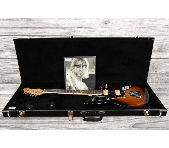 fender-kurt-cobain-jaguar_60d31d0325129.jpg