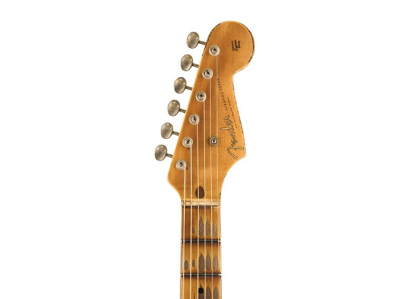 fender-limited-edition-70th-anniversary-1954-stratocaster-heavy-relic_66bc9a9130ee7.jpg