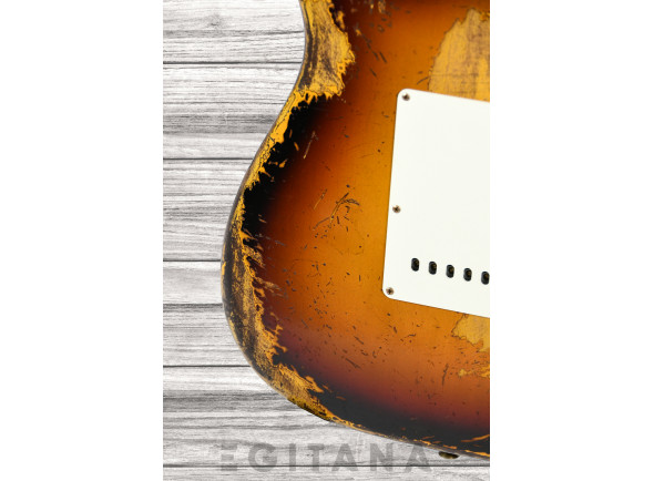 fender-limited-edition-roasted-61-super-heavy-relic-flat-lam-rosewood-fingerboard-aged-3-color-sunburst_63d7d483a2aad.jpg