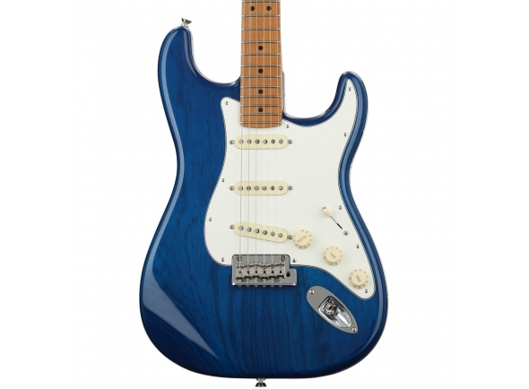 fender-ltd-american-pro-strat-sapphire-blue-with-roasted-maple-neck_5dee78302d294.jpg