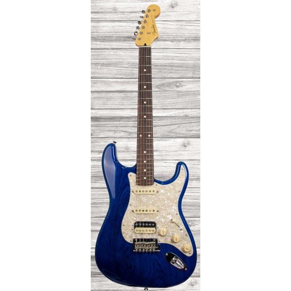 fender-mij-2019-ltd-stratocaster-hss-rw-sapphire-blue-trans_5f3a87c677574.jpg