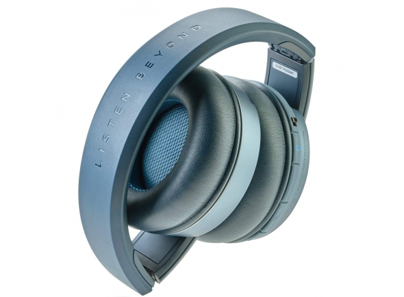 focal-listen-wireless-blue_5bc4ab6f7e4b0.jpg