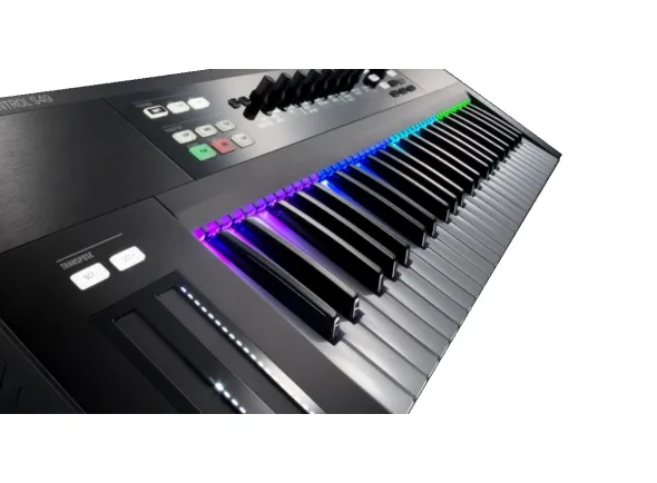 native-instruments-komplete-kontrol-s88_5af179b7f235c.webp