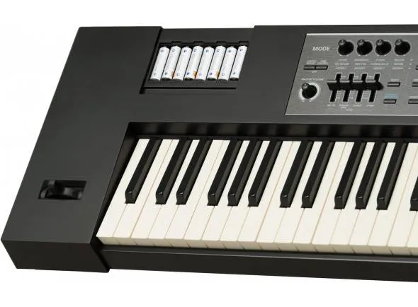 roland-juno-ds-88_59940caef020f.webp
