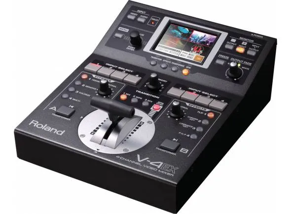 roland-v-4ex_5a9e8fd7dc3d3.webp