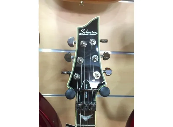 schecter-omen-extreme-green_56012f1888ca5.webp