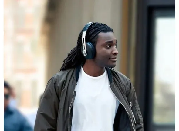sennheiser-momentum-wireless-_5f32a91a10f12.webp