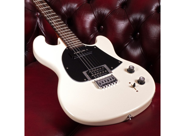 Shergold Masquerader Standard SM11 Solid Quartz White Gloss 