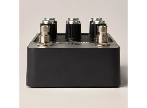 universal-audio-starlight-echo-station_606193c25616b.webp