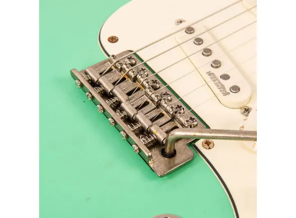 vintage-v6-icon-distressed-ventura-green_6128b5ceb9e95.webp