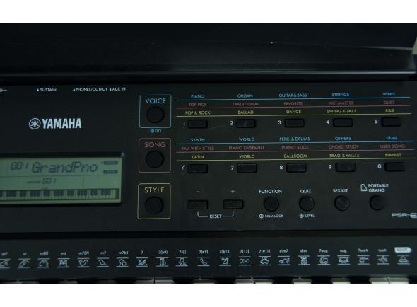 yamaha-psr-e273_634d8f5382fd4.jpg