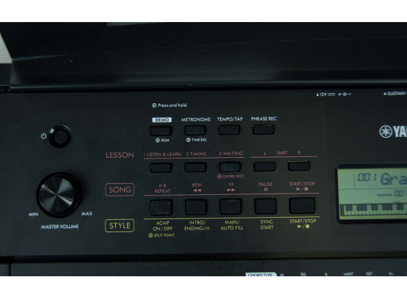 yamaha-psr-e273_634d8f55af6d9.jpg